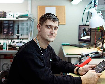 Мастер сервисного центра по ремонту техники Hybrid